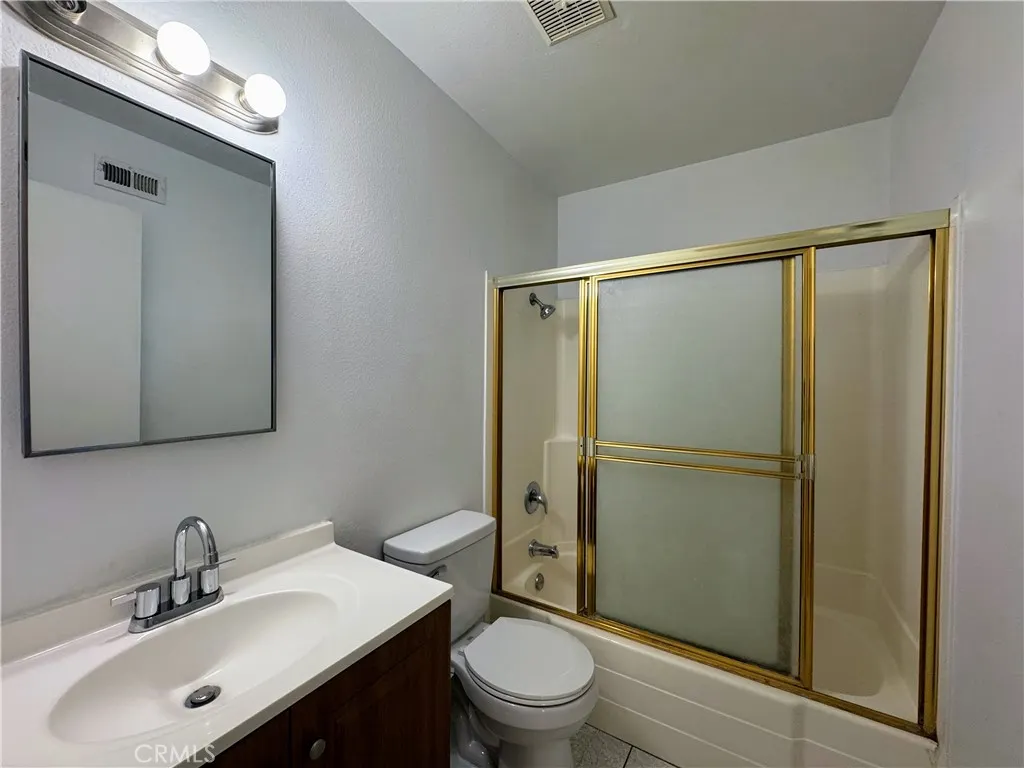 2109 Eveningside