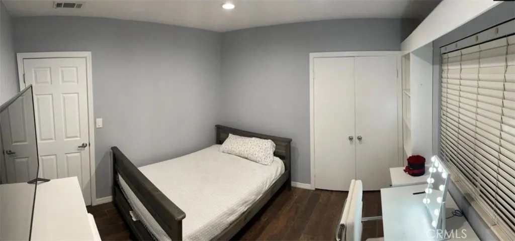 314 W Gladstone