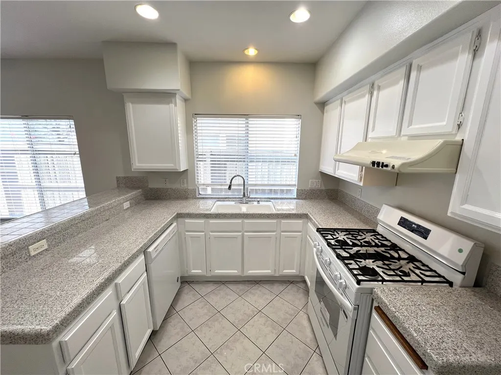 1729 Sunflower Avenue, #A