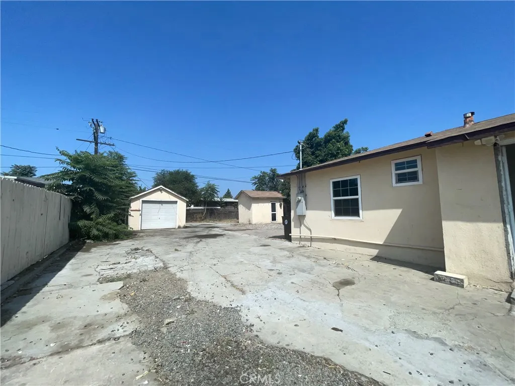 10866 Grand Avenue