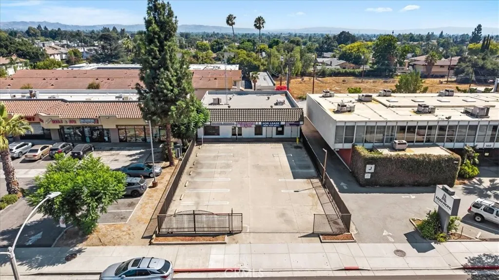 580 E Foothill Boulevard