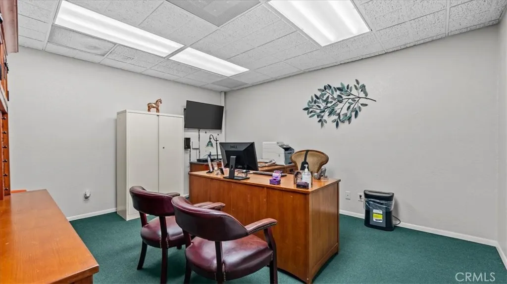580 E Foothill Boulevard