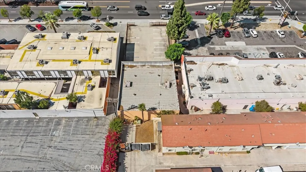 580 E Foothill Boulevard