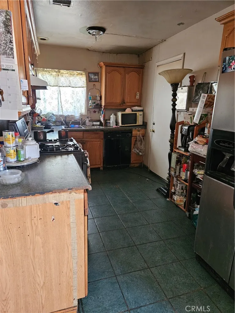 304 E Cedar St