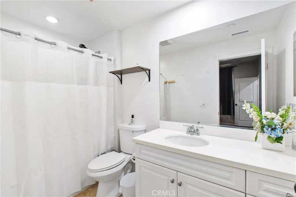 3268 S Westmont Lane, #5