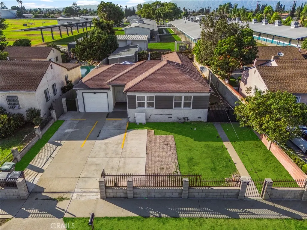 3355 Vineland