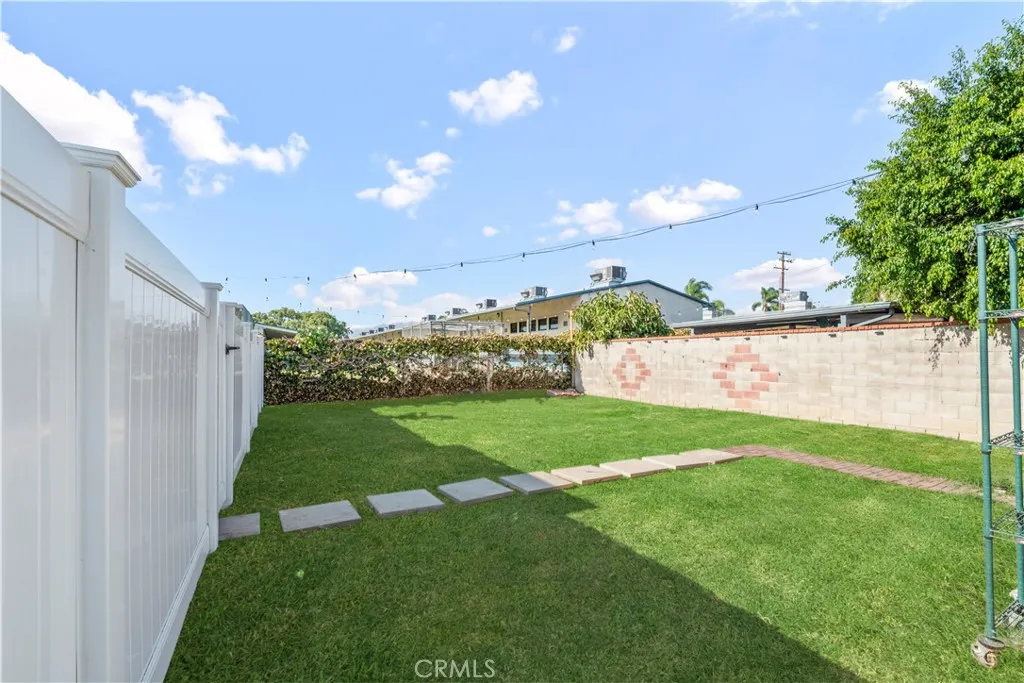 3355 Vineland