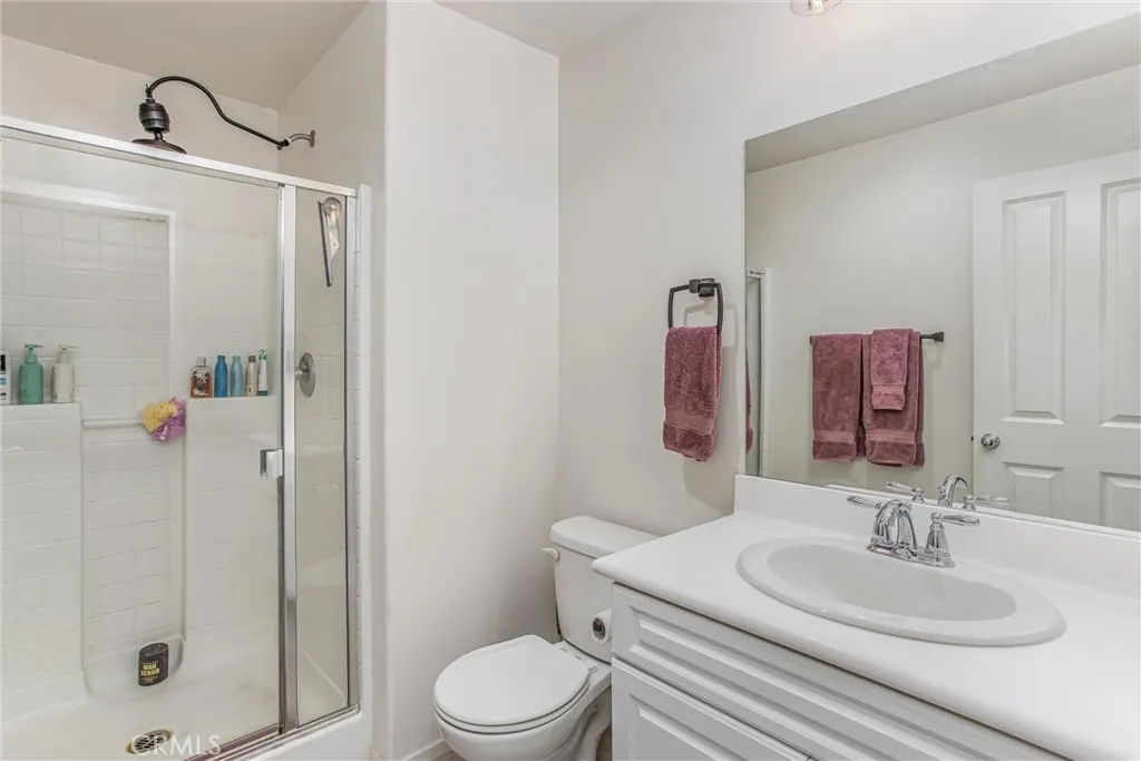 2461 E Colchester