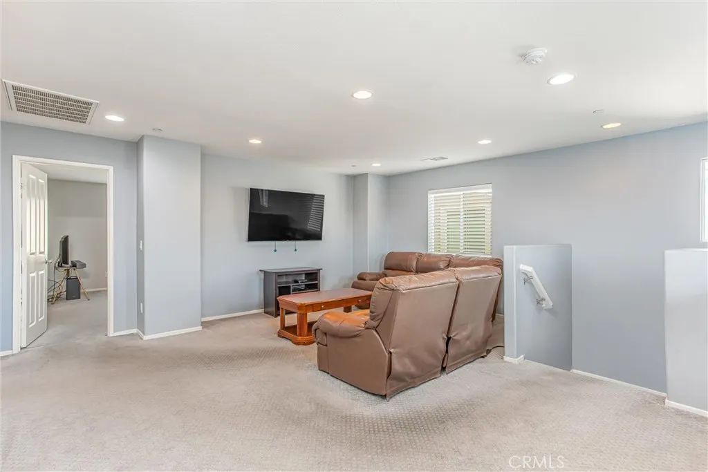 2461 E Colchester
