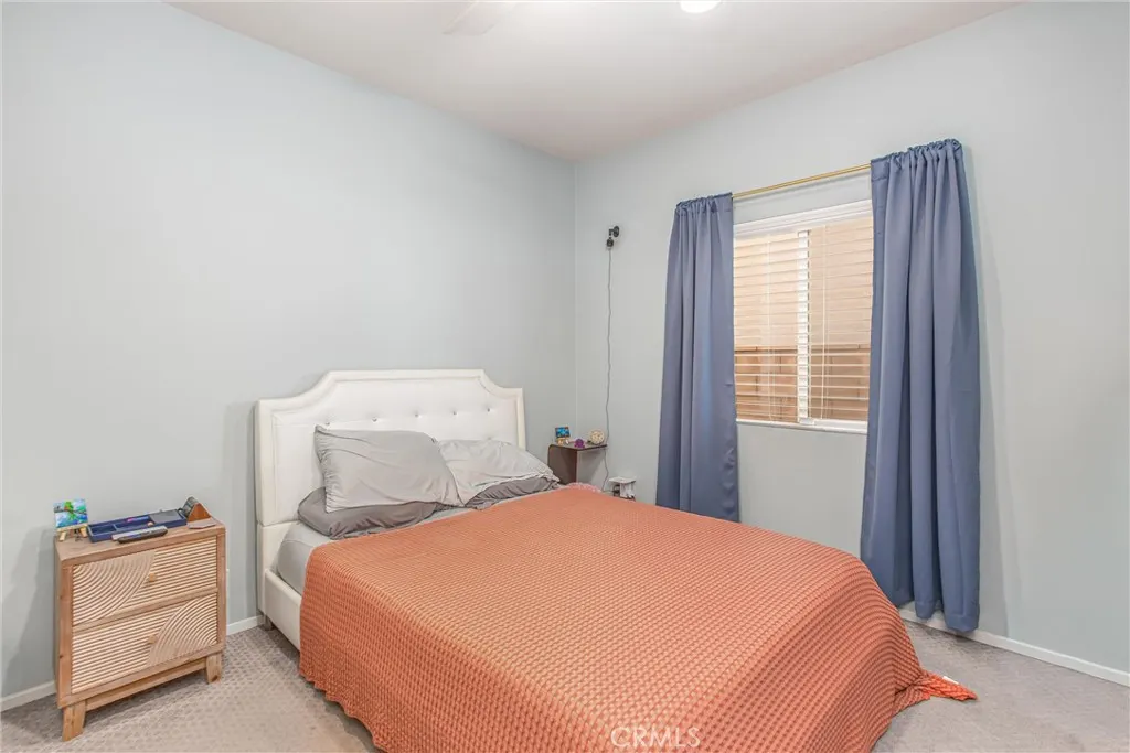 2461 E Colchester