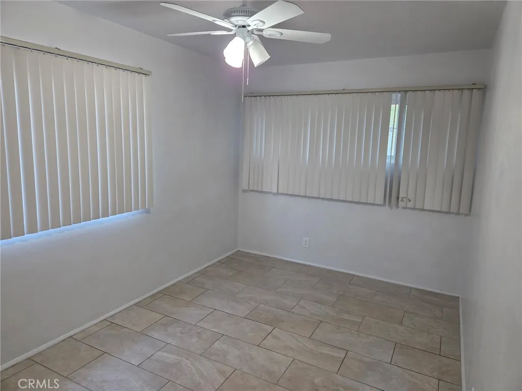16060 Las Vecinas Drive