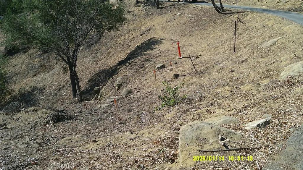 0 Hillside