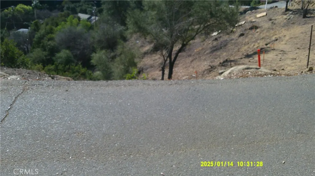 0 Hillside