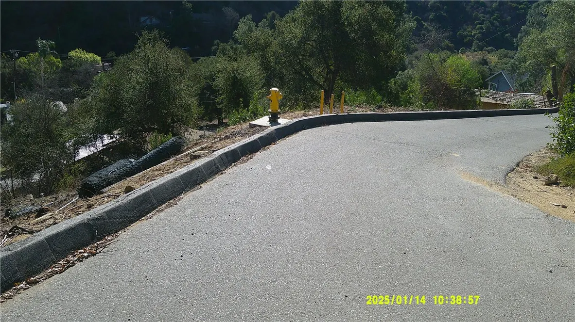 0 Hillside