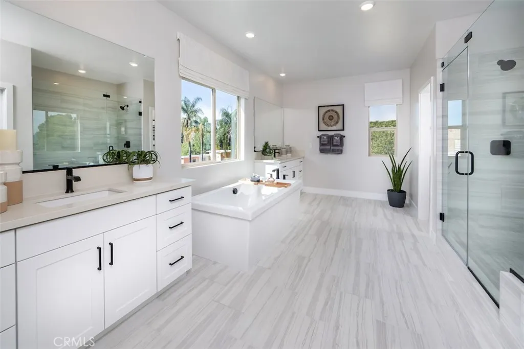 463 Citrus Oak Road