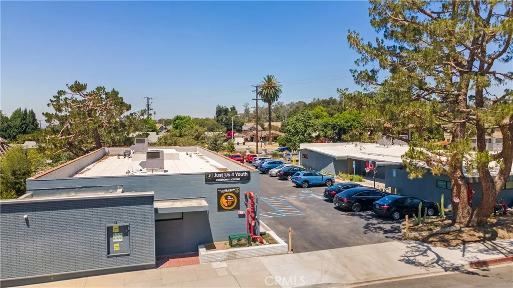 1269 N Park