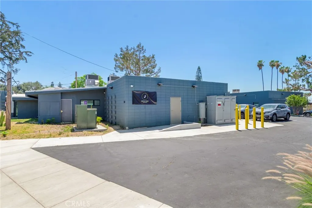 1269 N Park