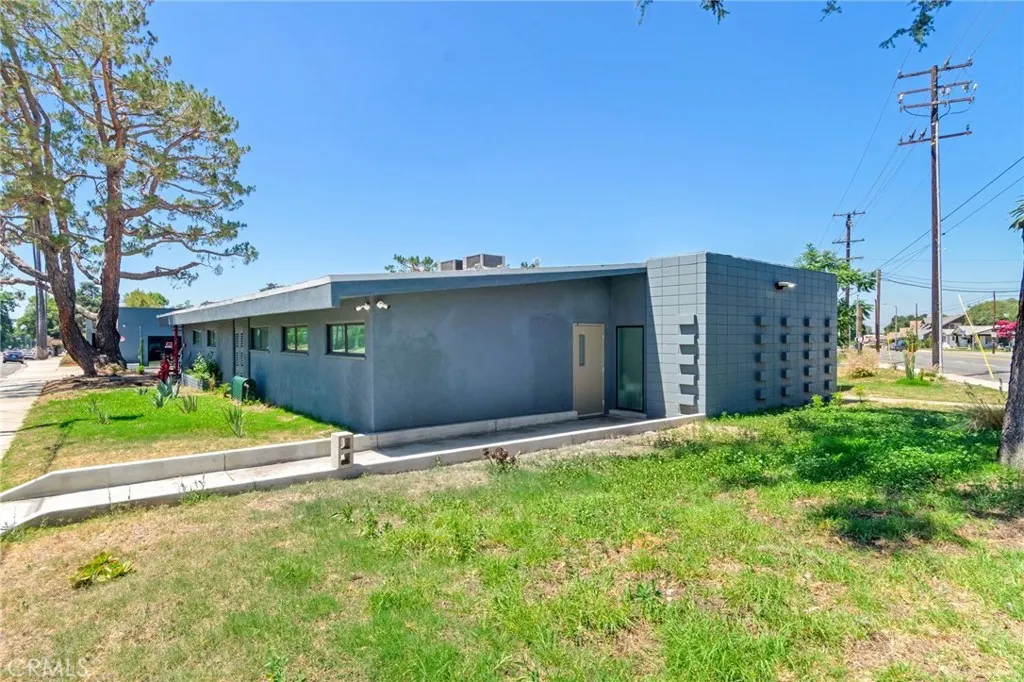 1269 N Park
