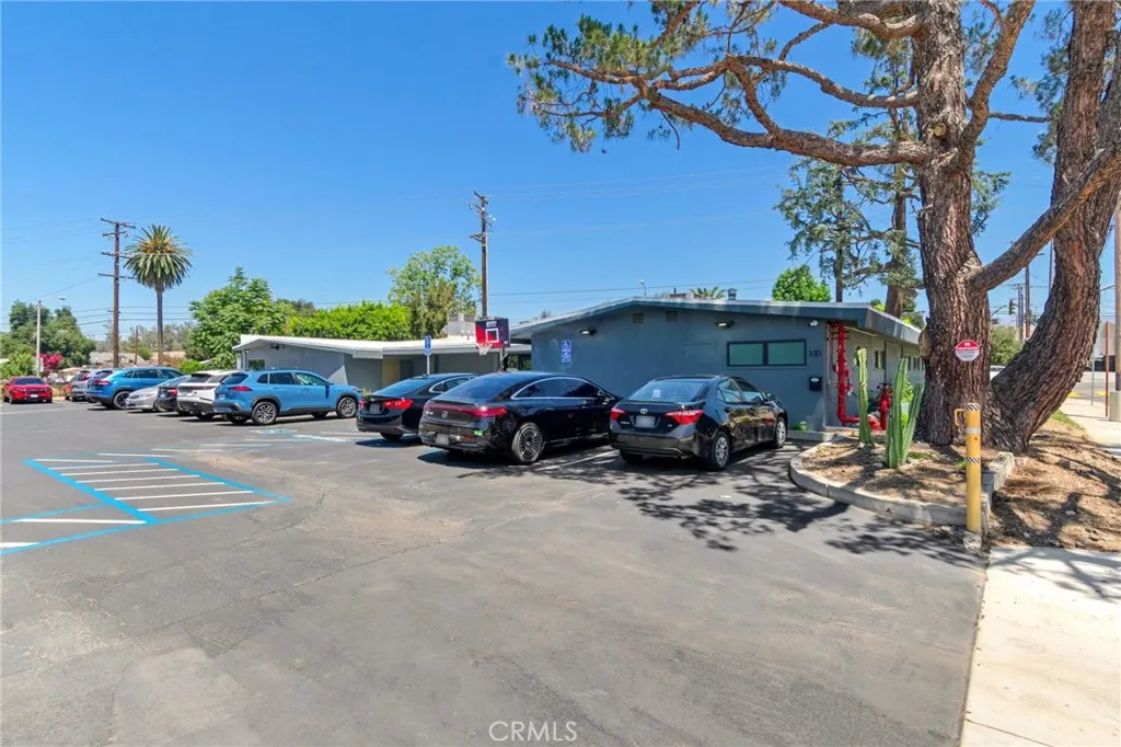 1269 N Park