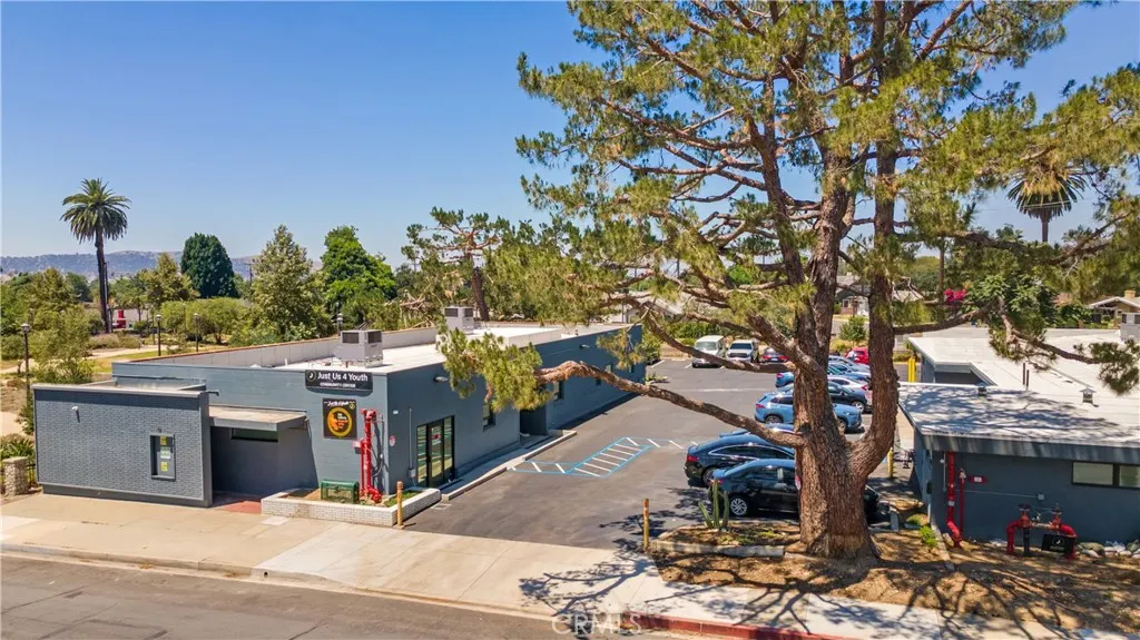 1269 N Park
