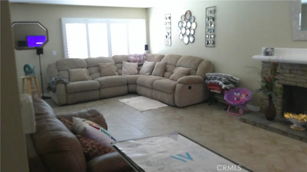3525 Castle Rock