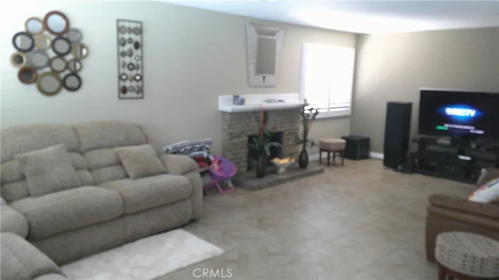 3525 Castle Rock