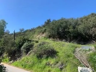 0 Hillside