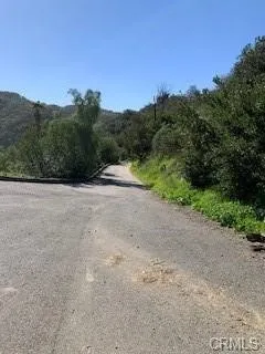 0 Hillside