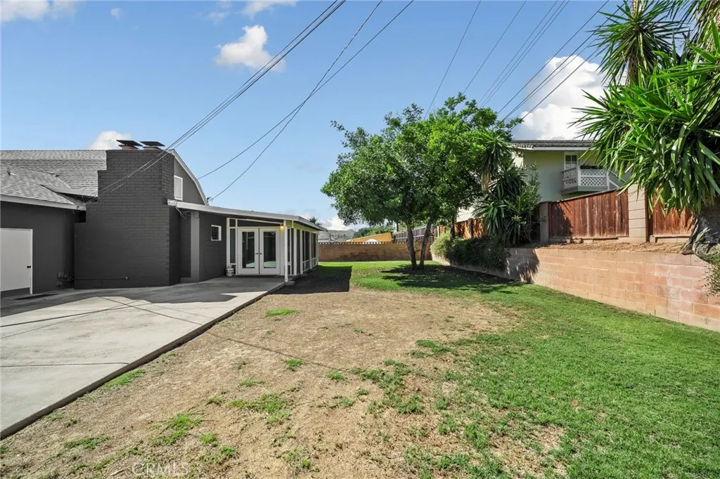 747 N Garsden Avenue