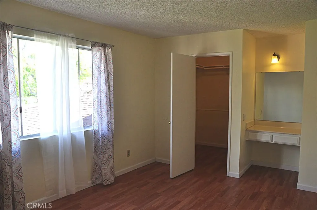 1102 W Calle Del Sol