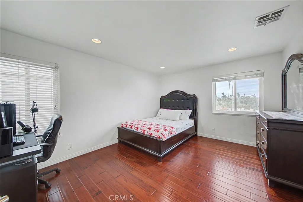 13038 Parkview