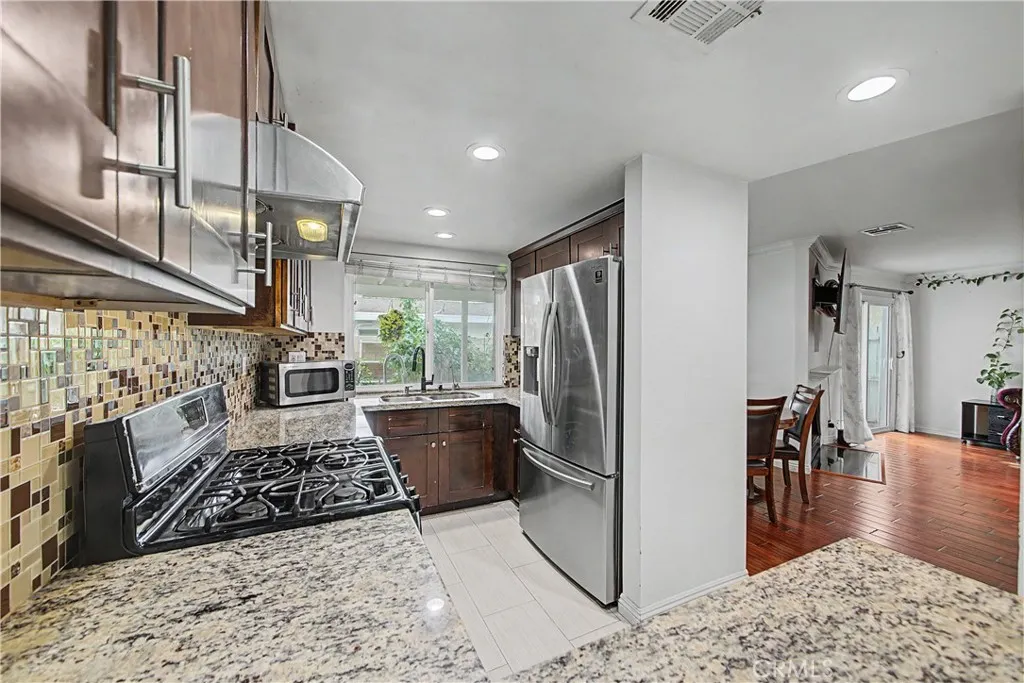 13038 Parkview
