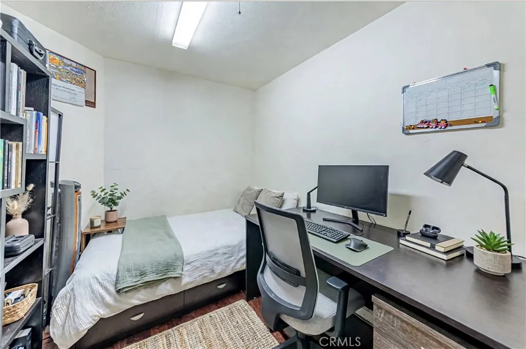 13038 Parkview