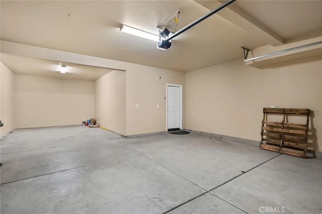3121 E Silver Sky Drive