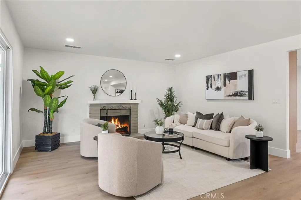 227 N Pintado Drive