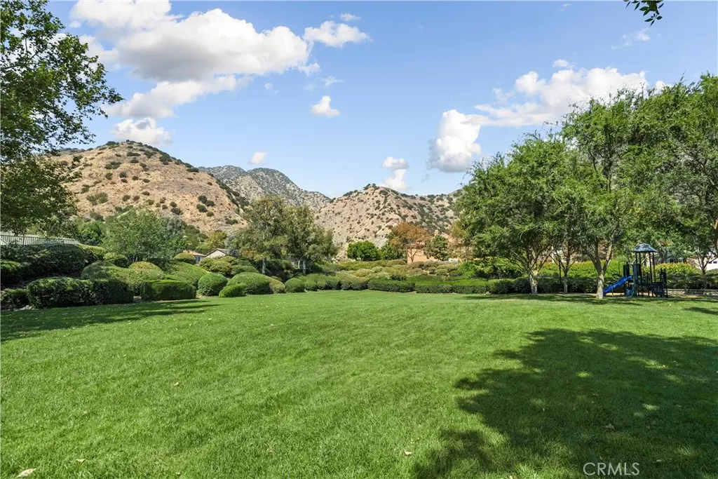 22 River Rock Court