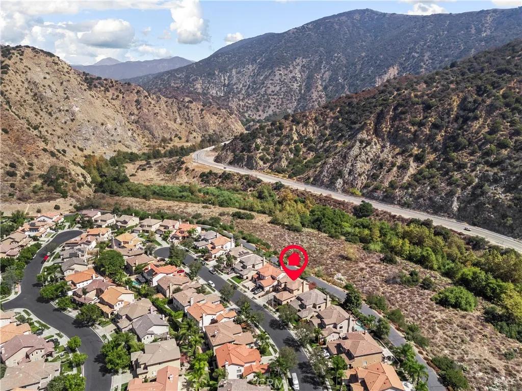 22 River Rock Court