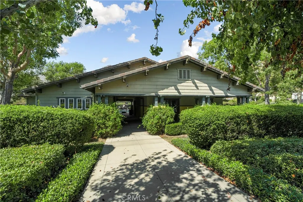 22 River Rock Court