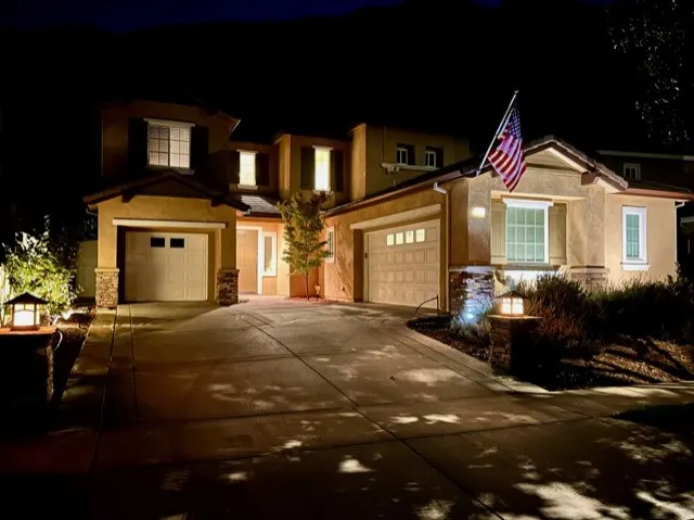 22 River Rock Court