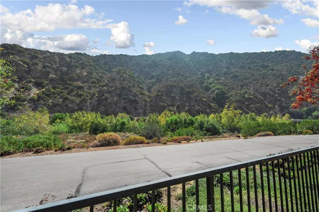 22 River Rock Court