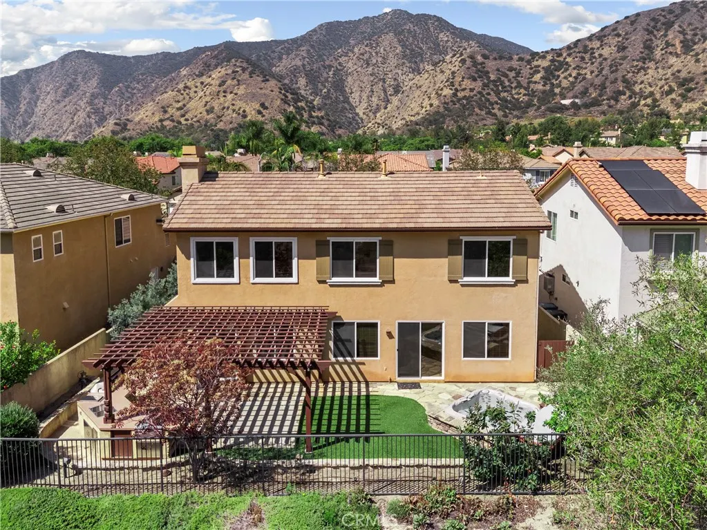 22 River Rock Court