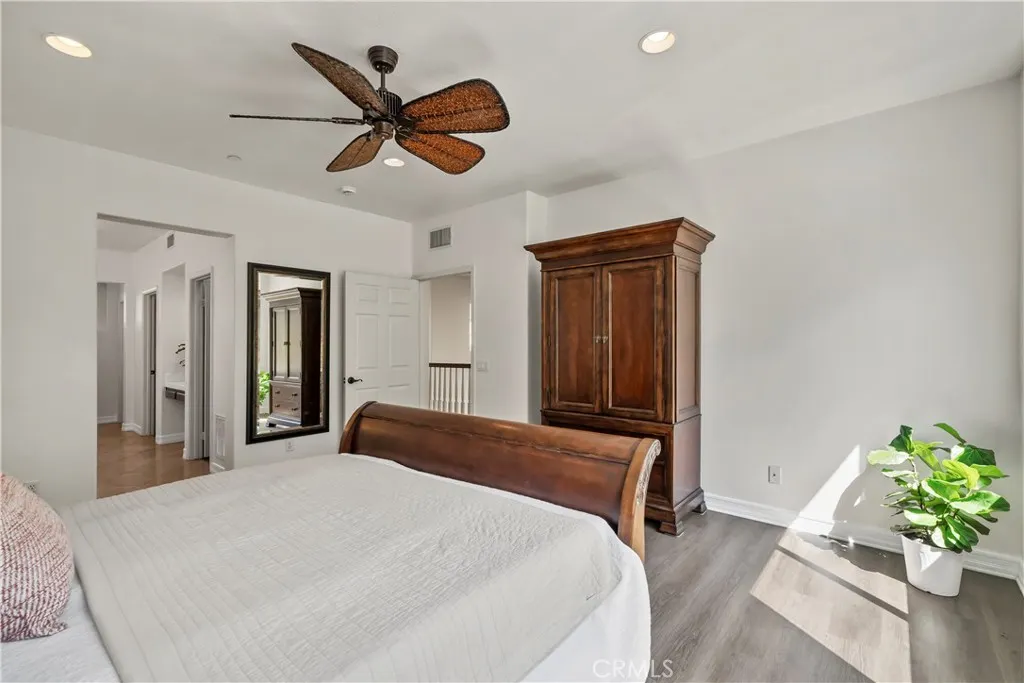 22 River Rock Court