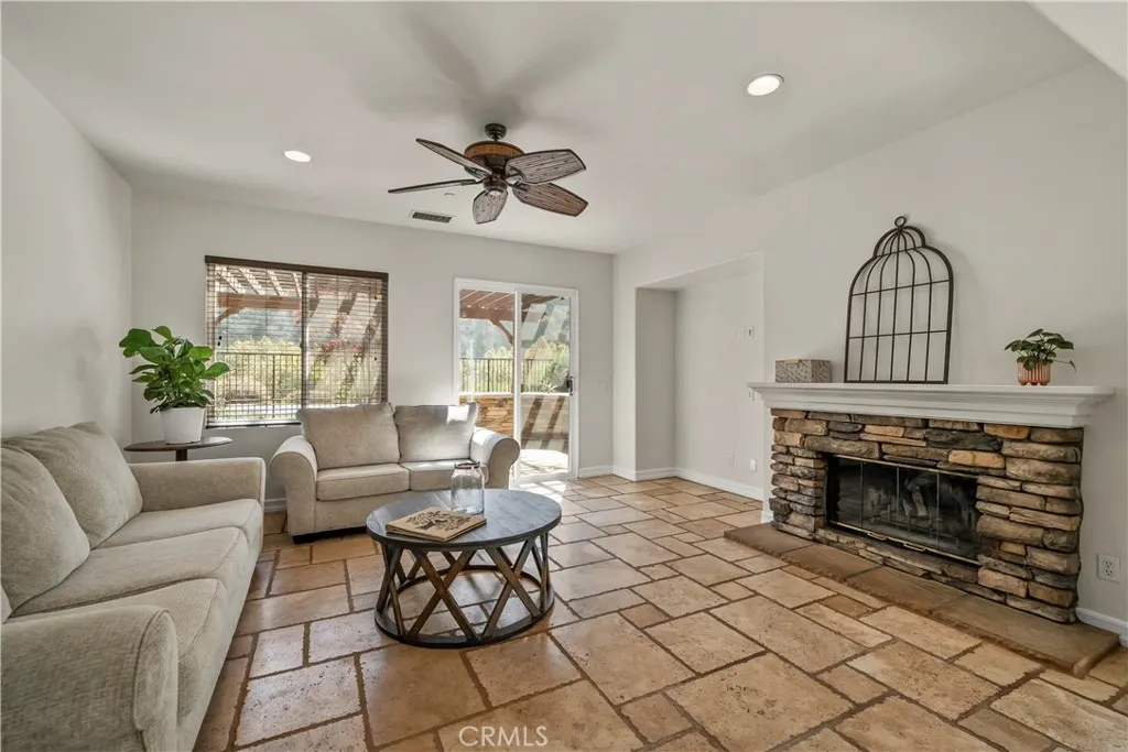 22 River Rock Court