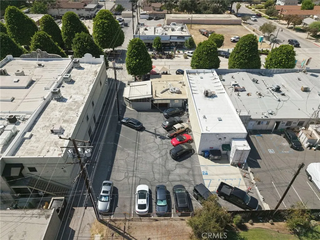222 N Glendora Ave