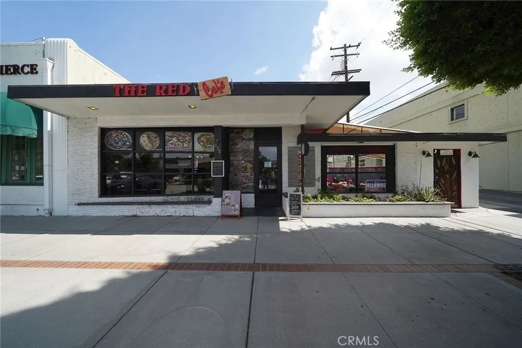 222 N Glendora Ave