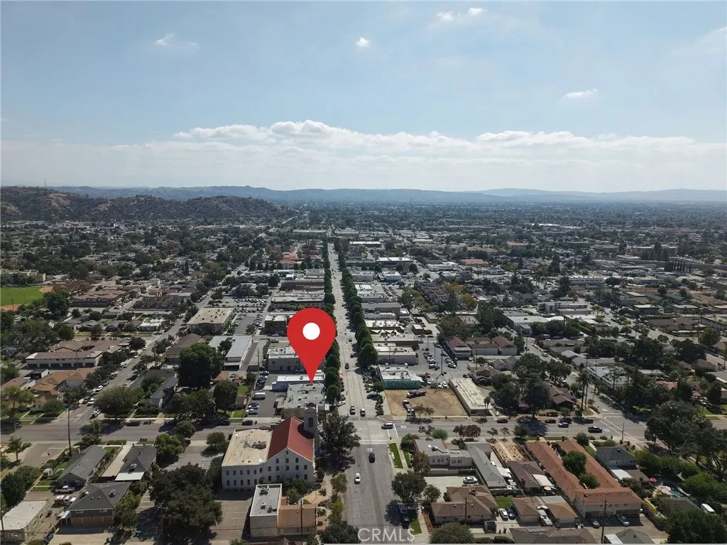 222 N Glendora Ave