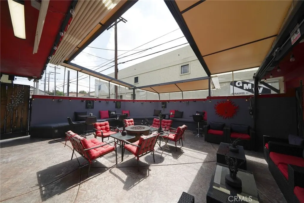 222 N Glendora Ave