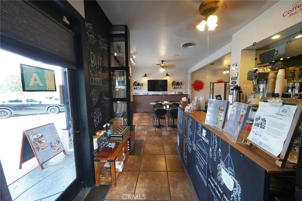 222 N Glendora Ave