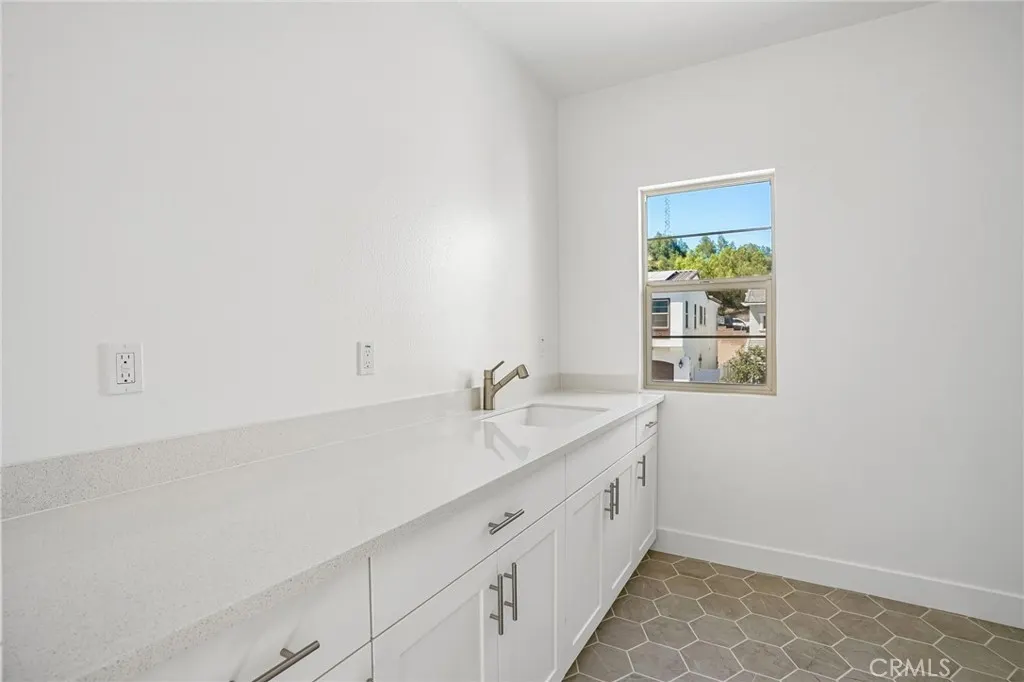 474 Citrus Oak Road