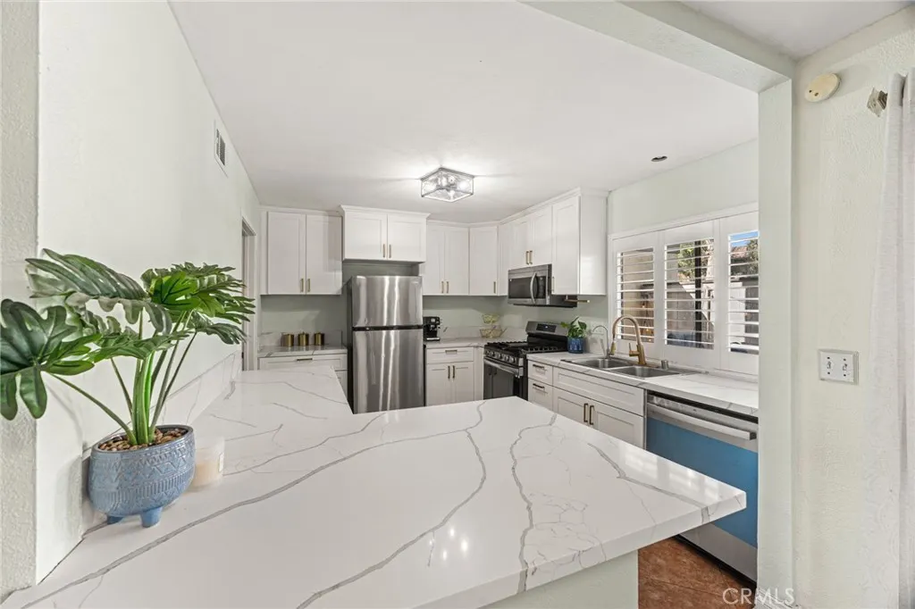 1772 Aspen Village